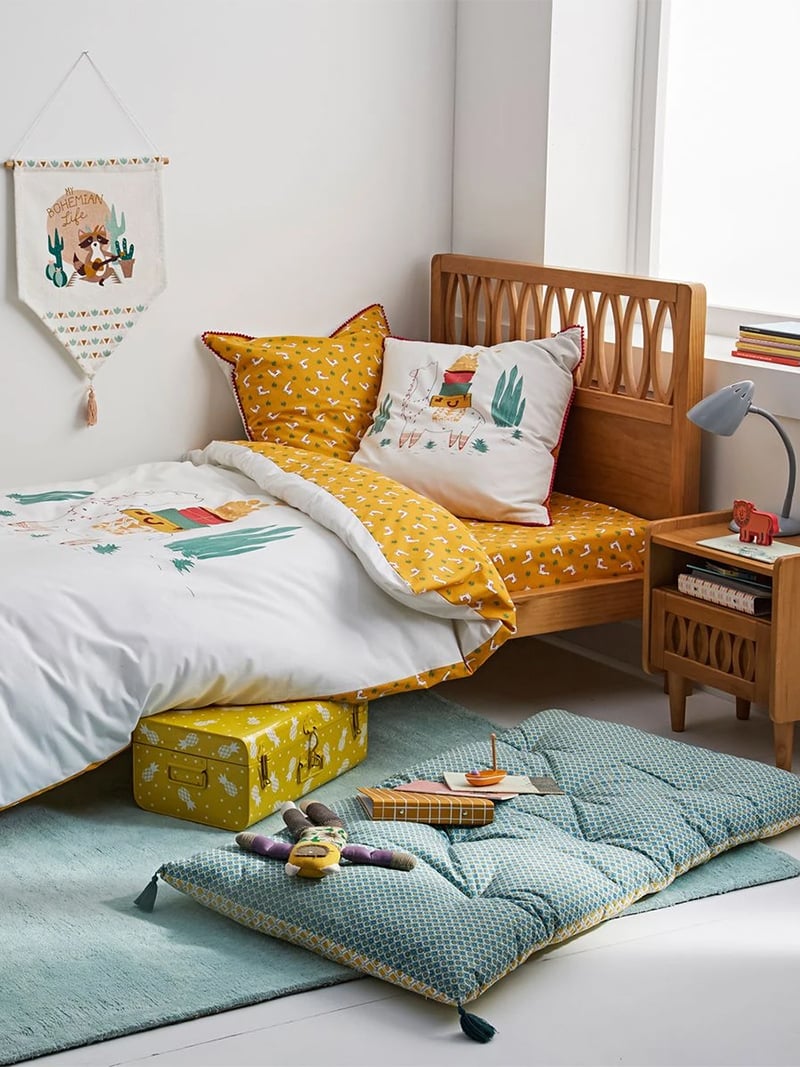 A children's room with a vintage look